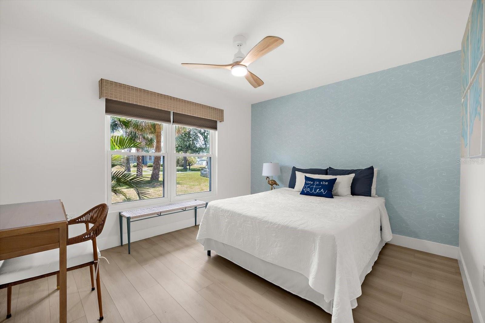 730 Bay Esplanade Property Photo 14