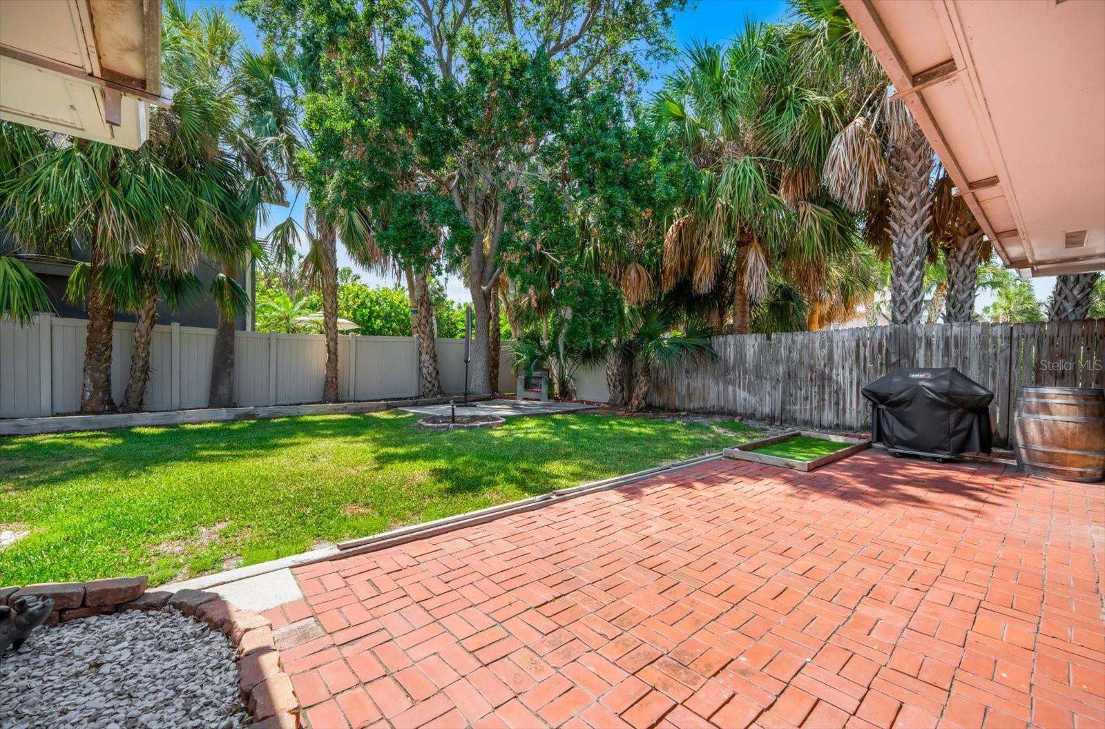 730 Bay Esplanade Property Photo 52