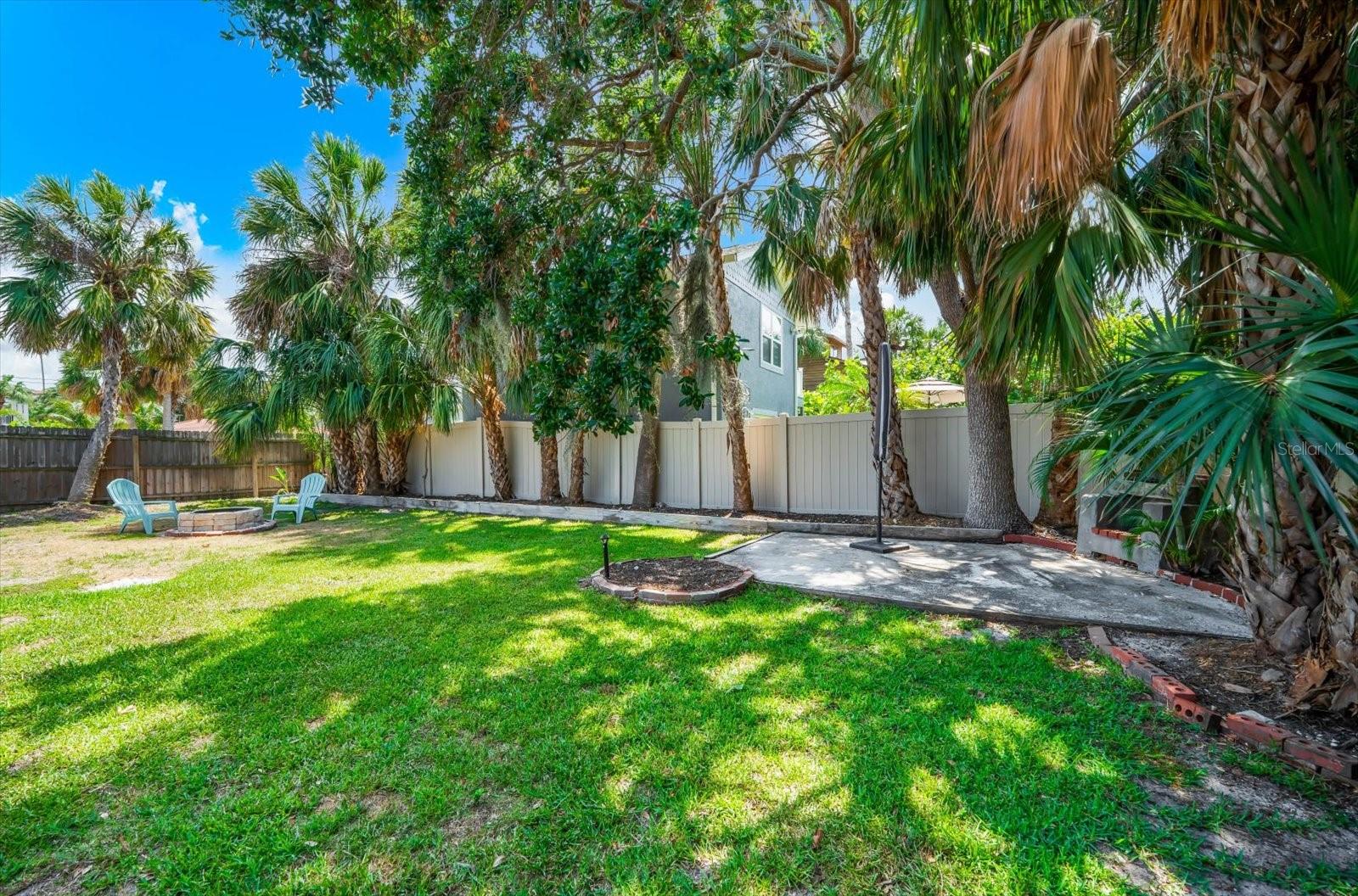 730 Bay Esplanade Property Photo 53