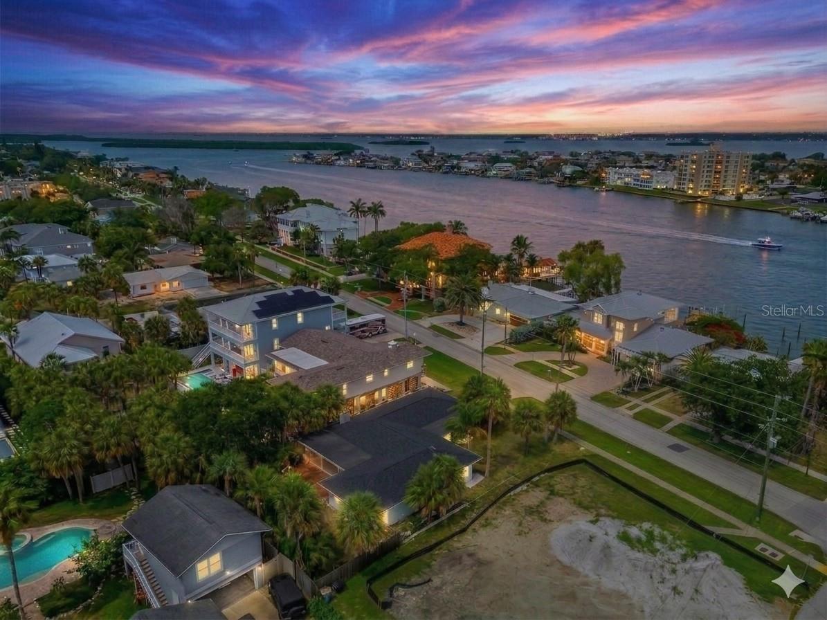 730 Bay Esplanade Property Photo 72