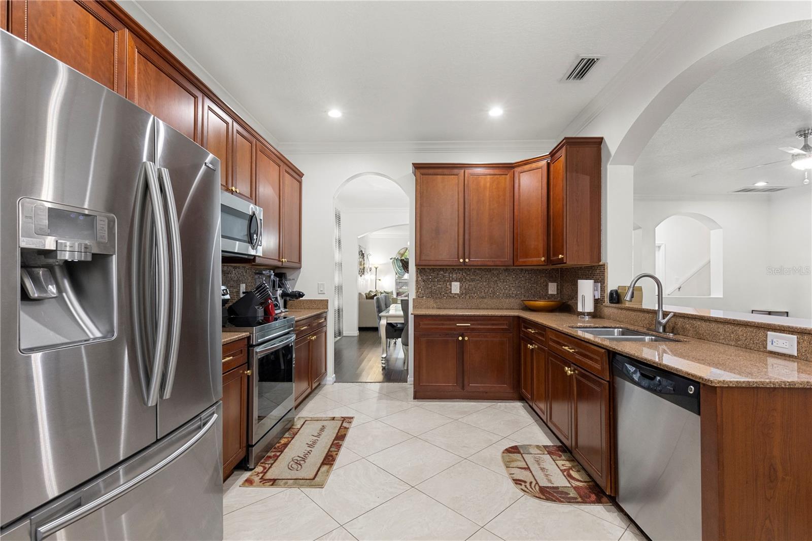 6932 Gray Catbird Loop Property Photo 5
