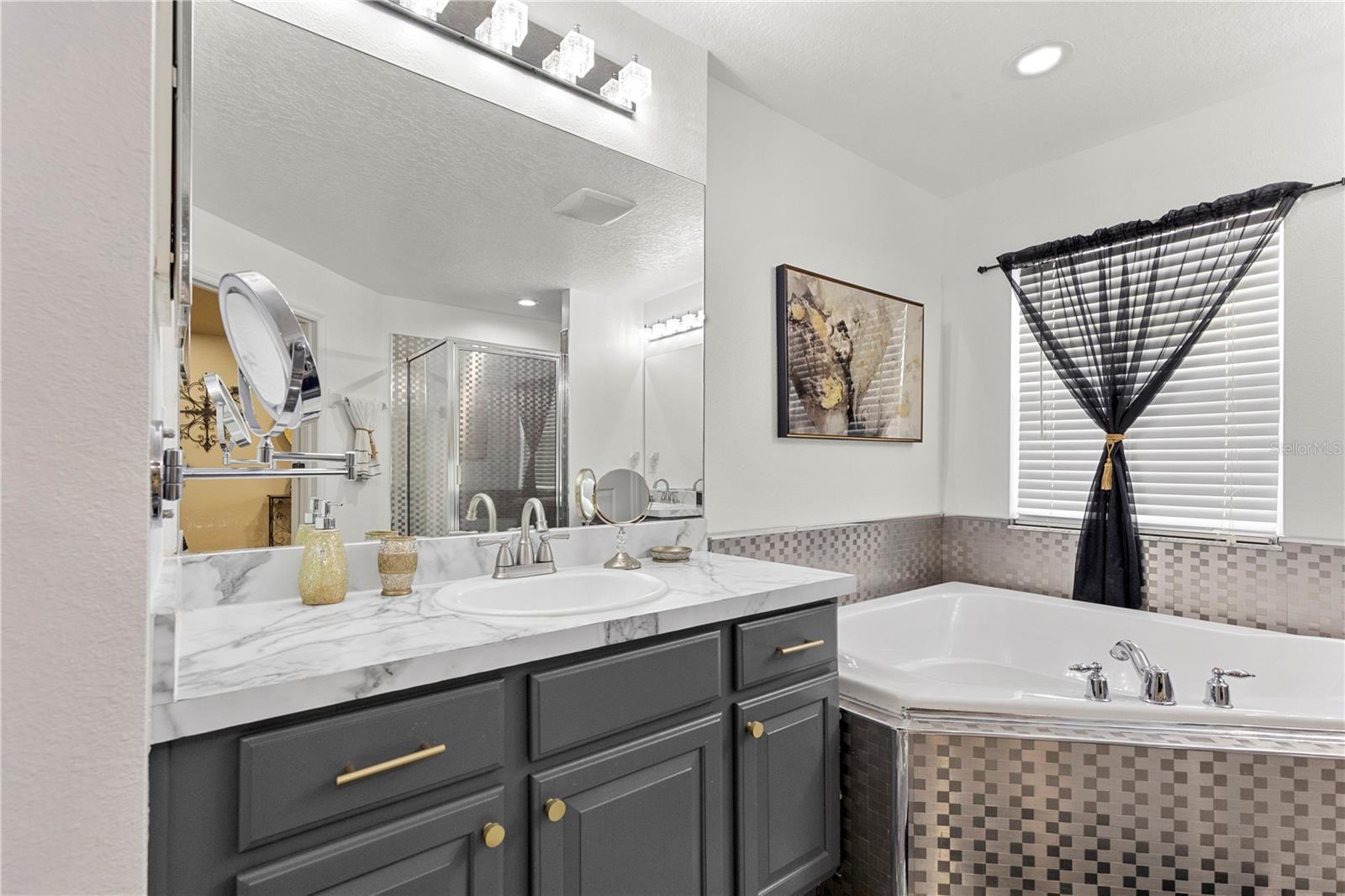 6932 Gray Catbird Loop Property Photo 43