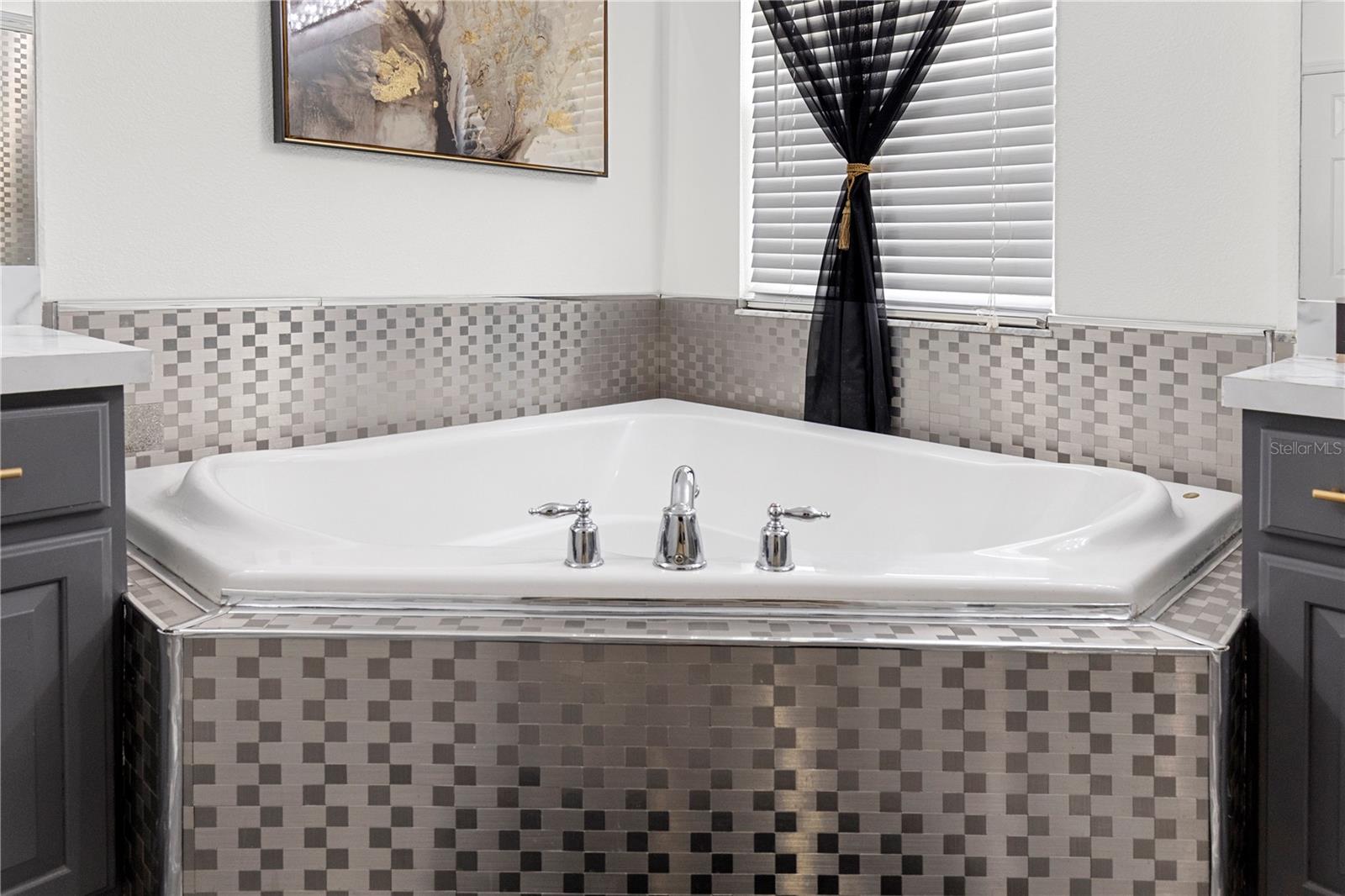 6932 Gray Catbird Loop Property Photo 44
