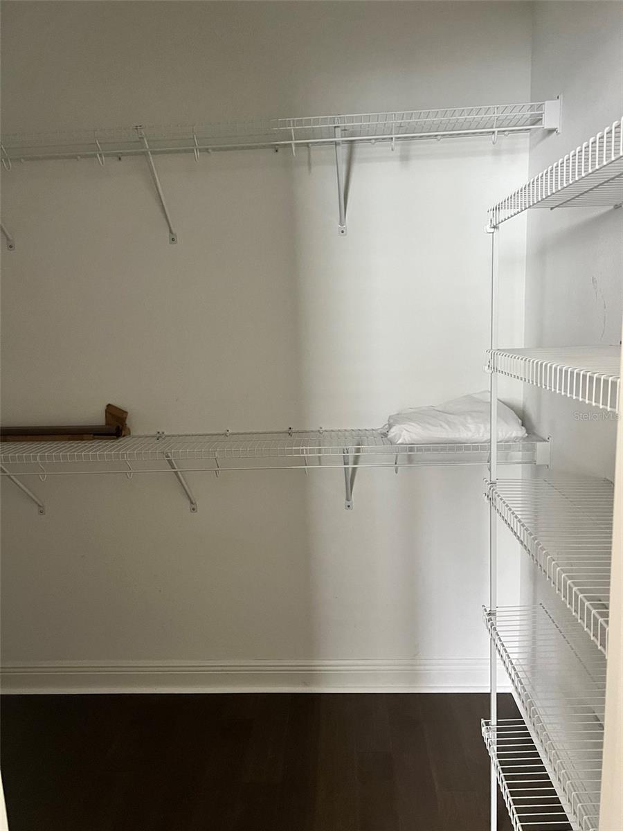 115 N Arrawana Ave #7 Property Photo 16