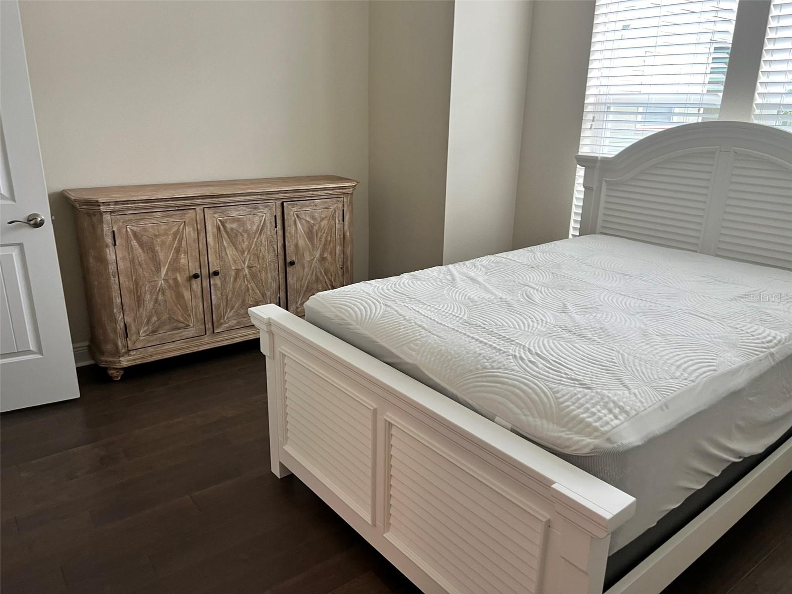 115 N Arrawana Ave #7 Property Photo 17