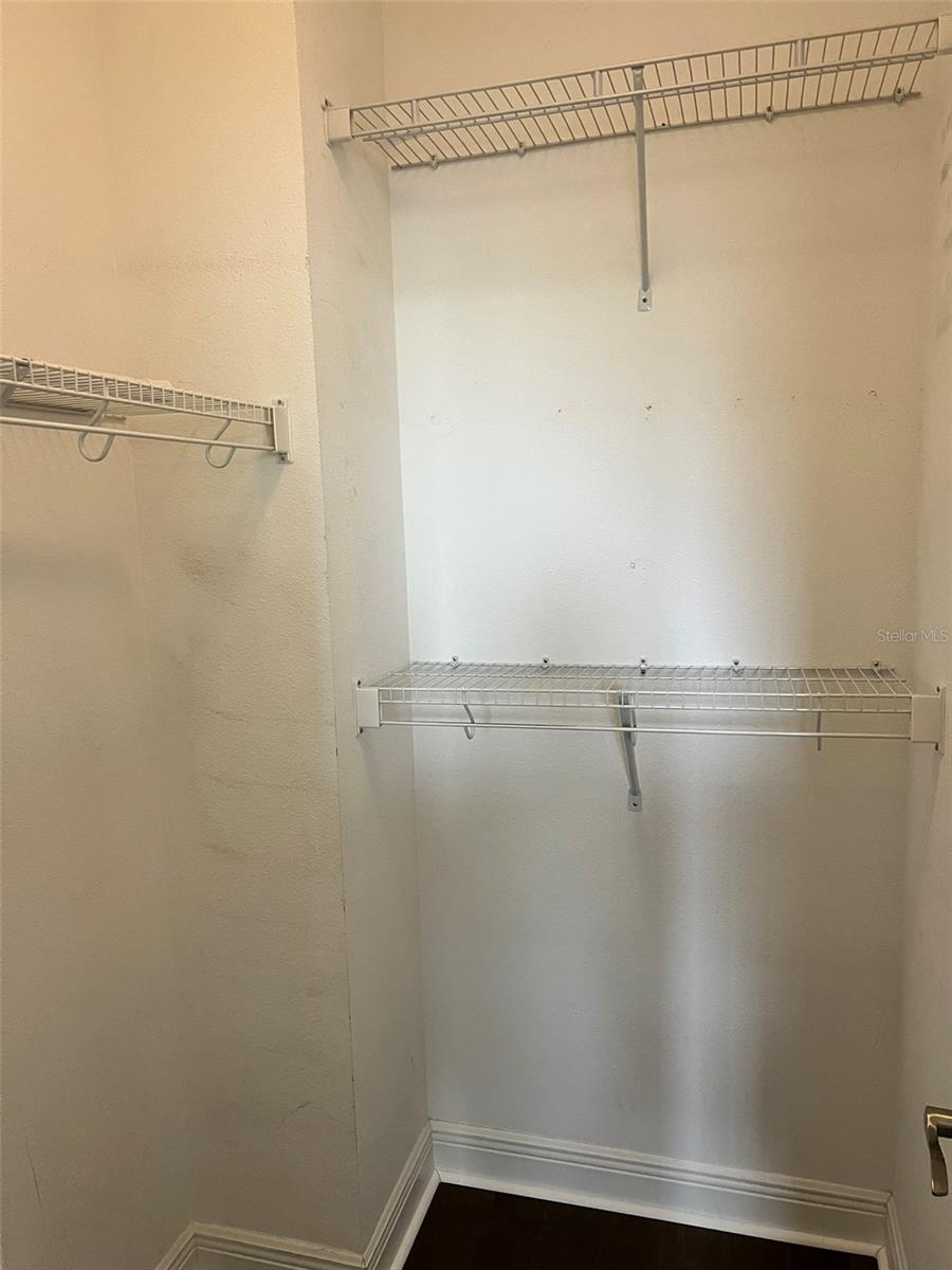 115 N Arrawana Ave #7 Property Photo 22