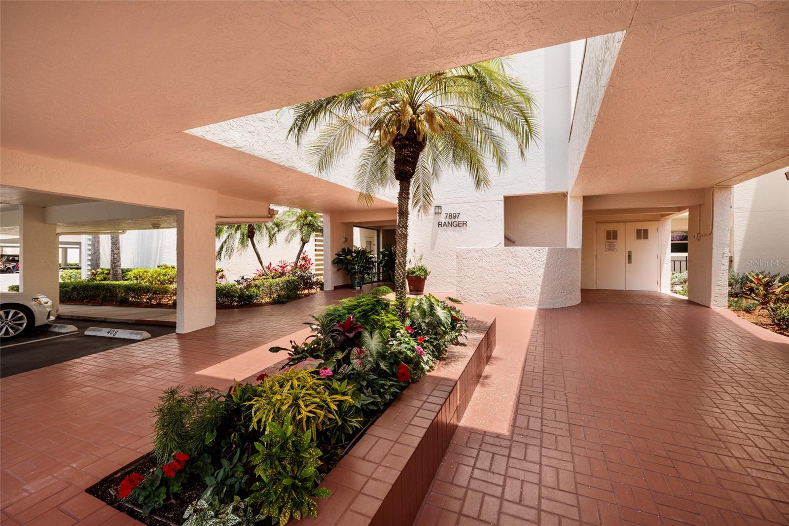 7897 Sailboat Key Blvd #107 Property Photo 6
