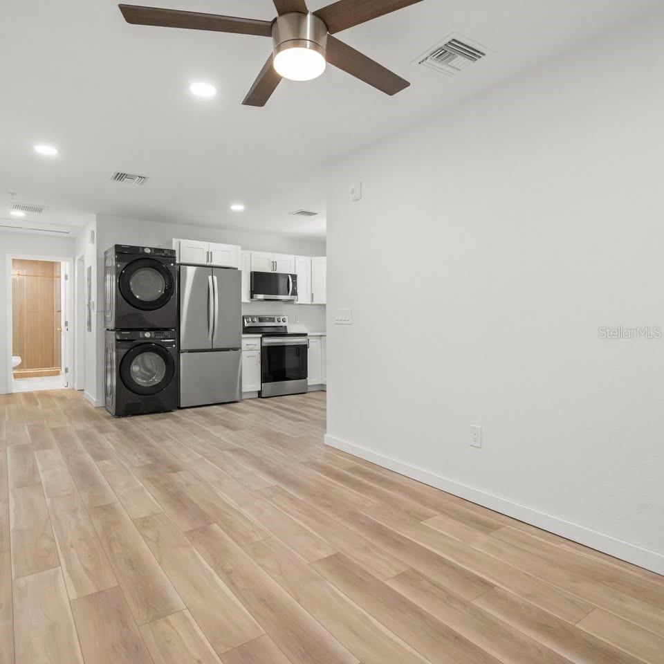 3107 16th St N Property Photo 6