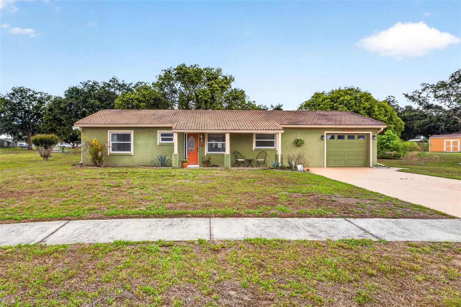 8429 Jacqueline Ct Property Photo 4