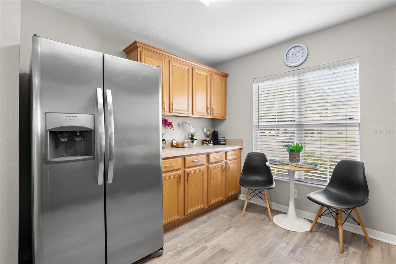 10924 Johanna Ave Property Photo 10