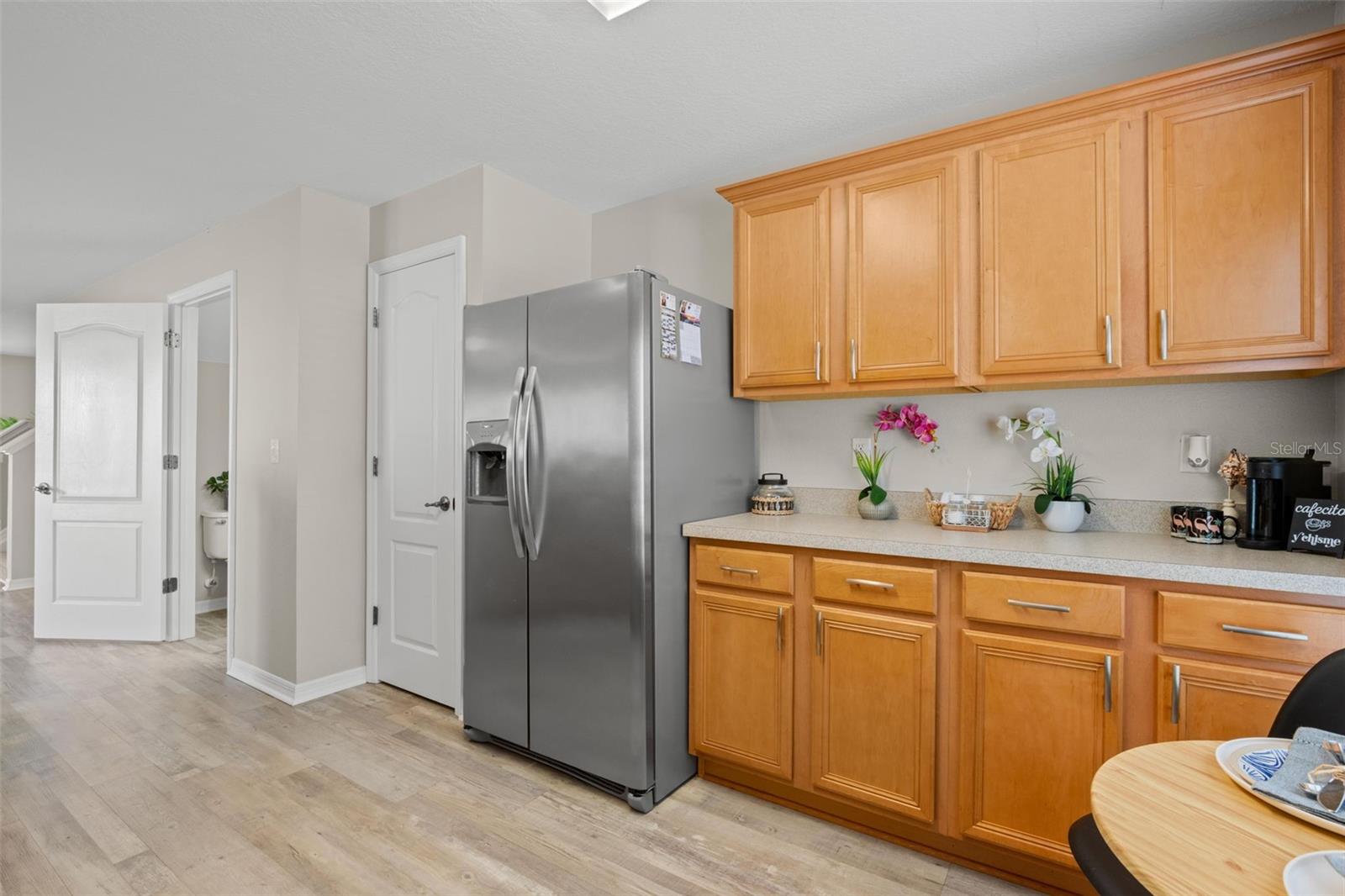 10924 Johanna Ave Property Photo 12