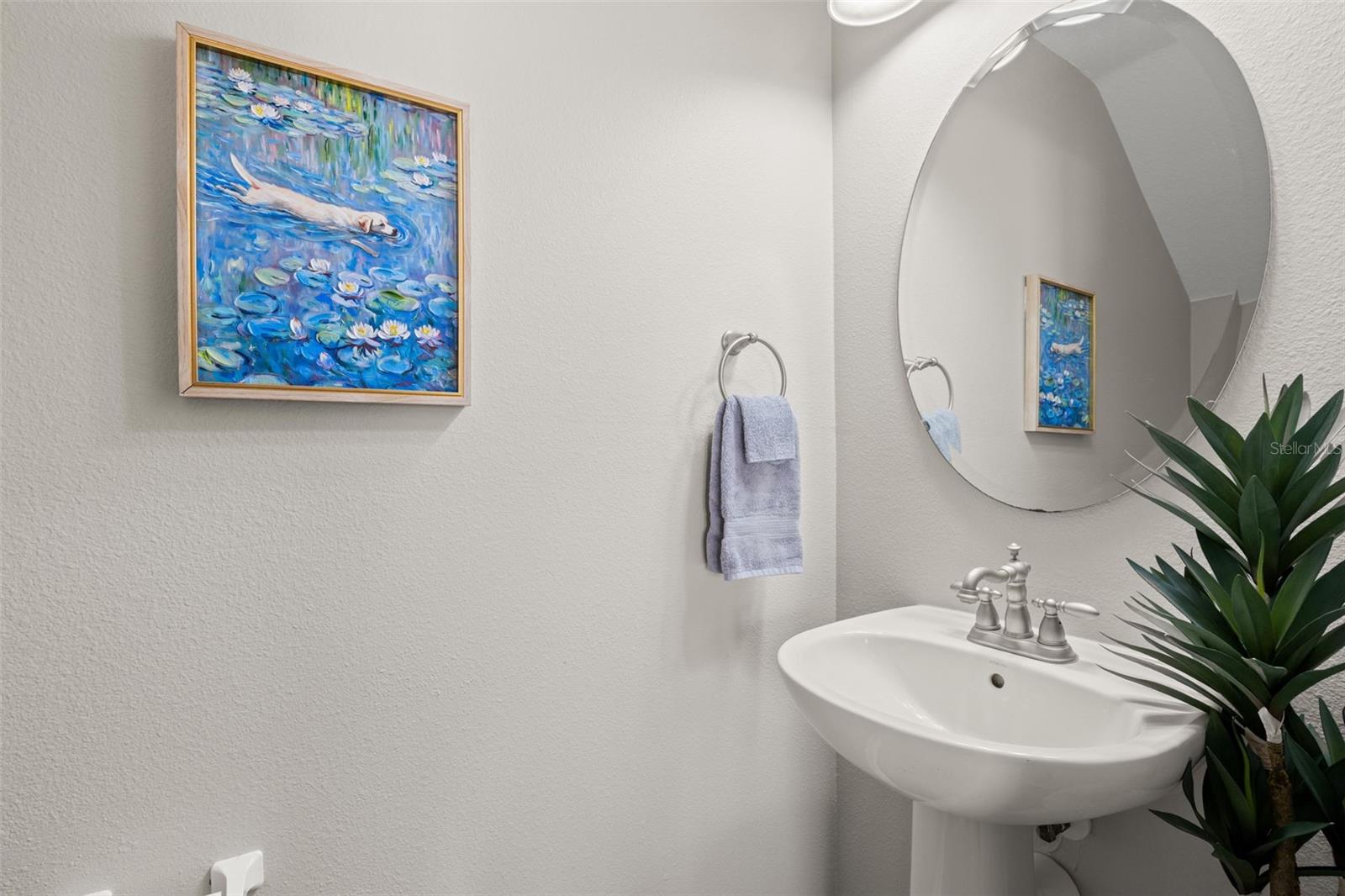 10924 Johanna Ave Property Photo 13