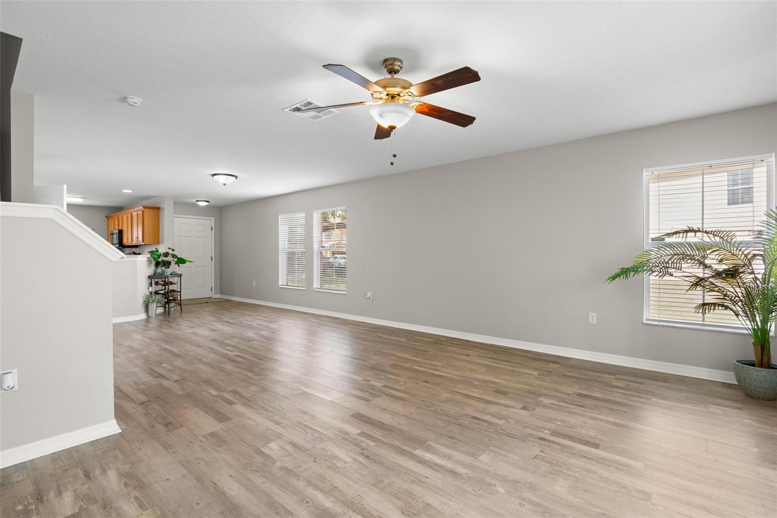 10924 Johanna Ave Property Photo 18