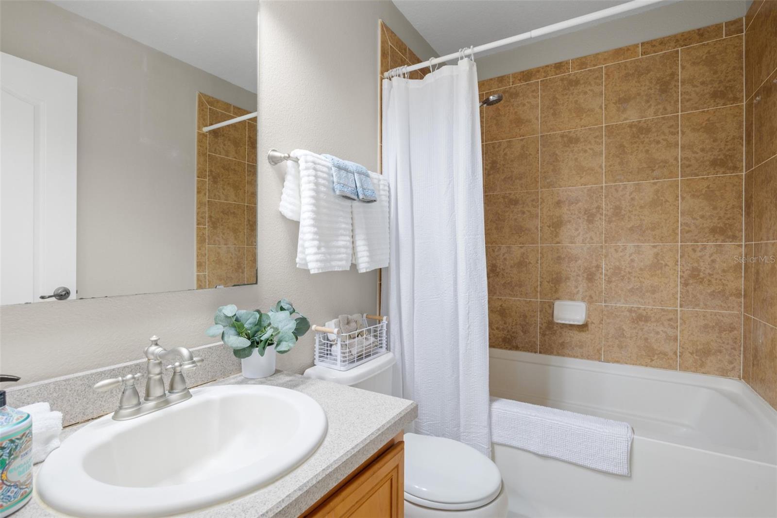 10924 Johanna Ave Property Photo 28