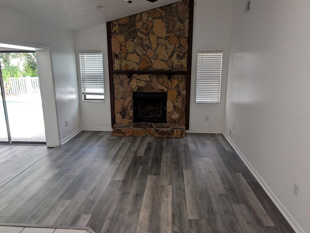 11122 Hannaway Dr Property Photo 6
