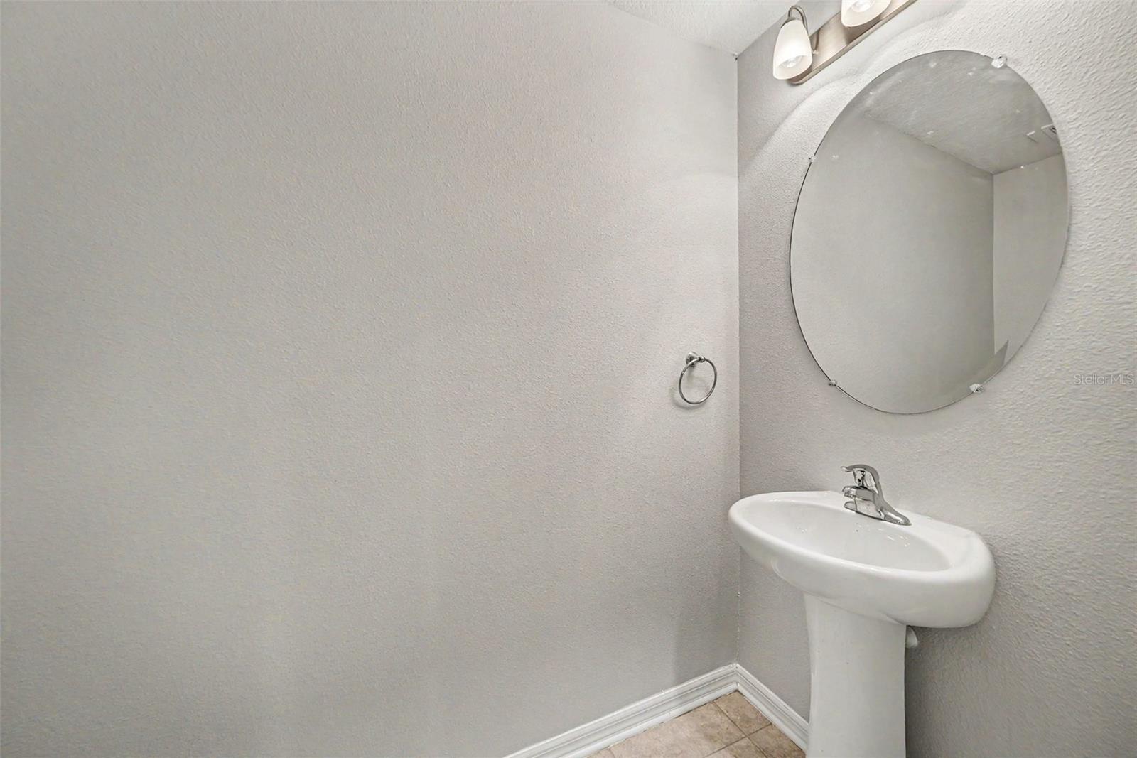 1124 Hillhurst Dr Property Photo 26