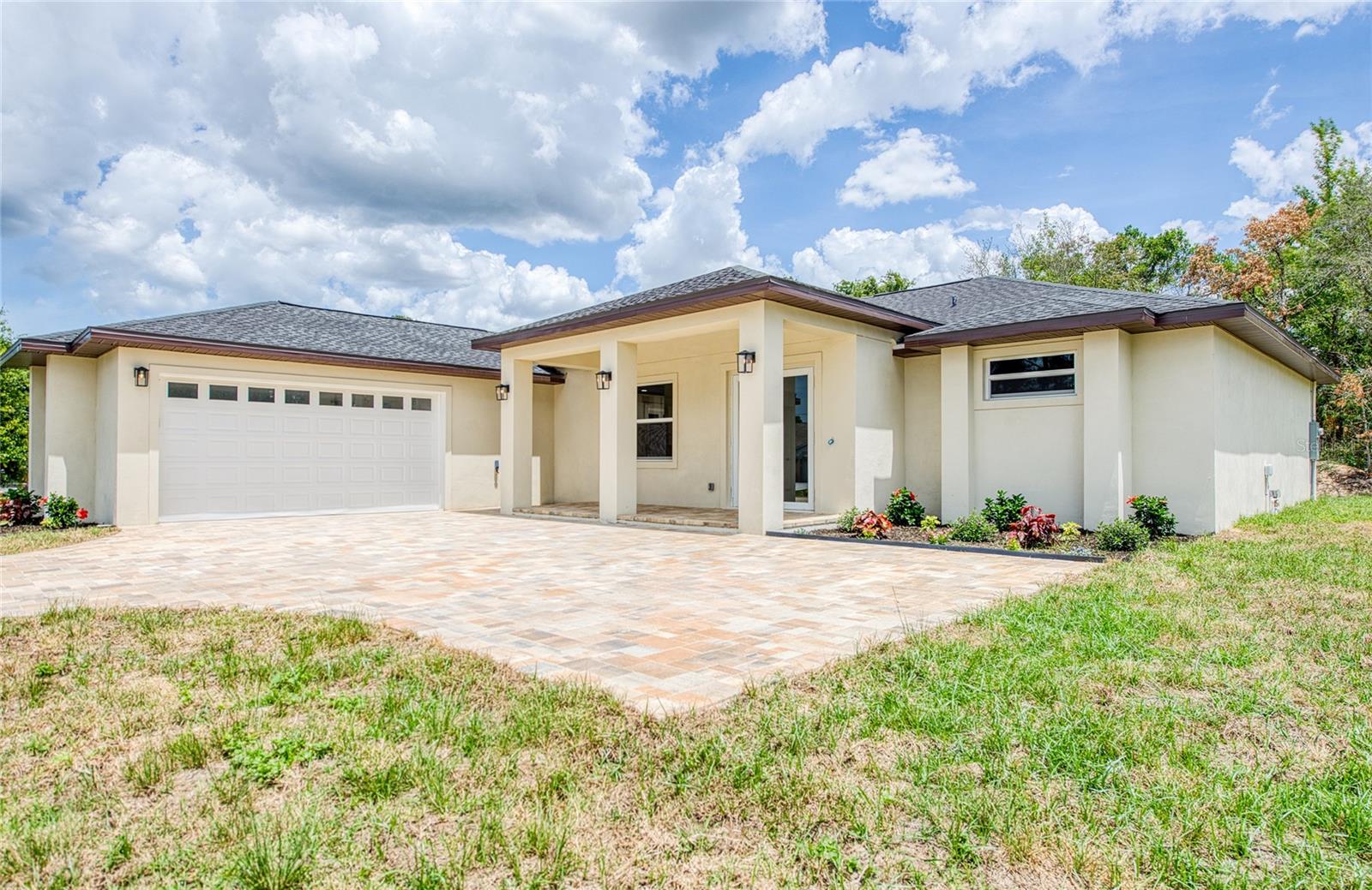 12027 Villa Rd Property Photo 6