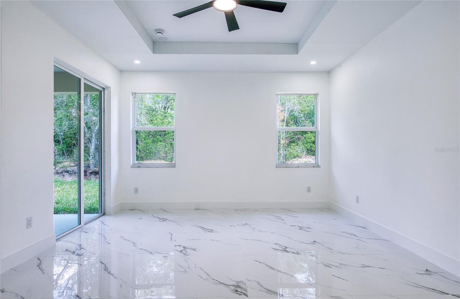 12027 Villa Rd Property Photo 24