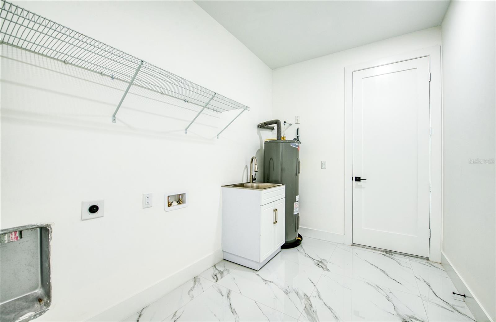 12027 Villa Rd Property Photo 35