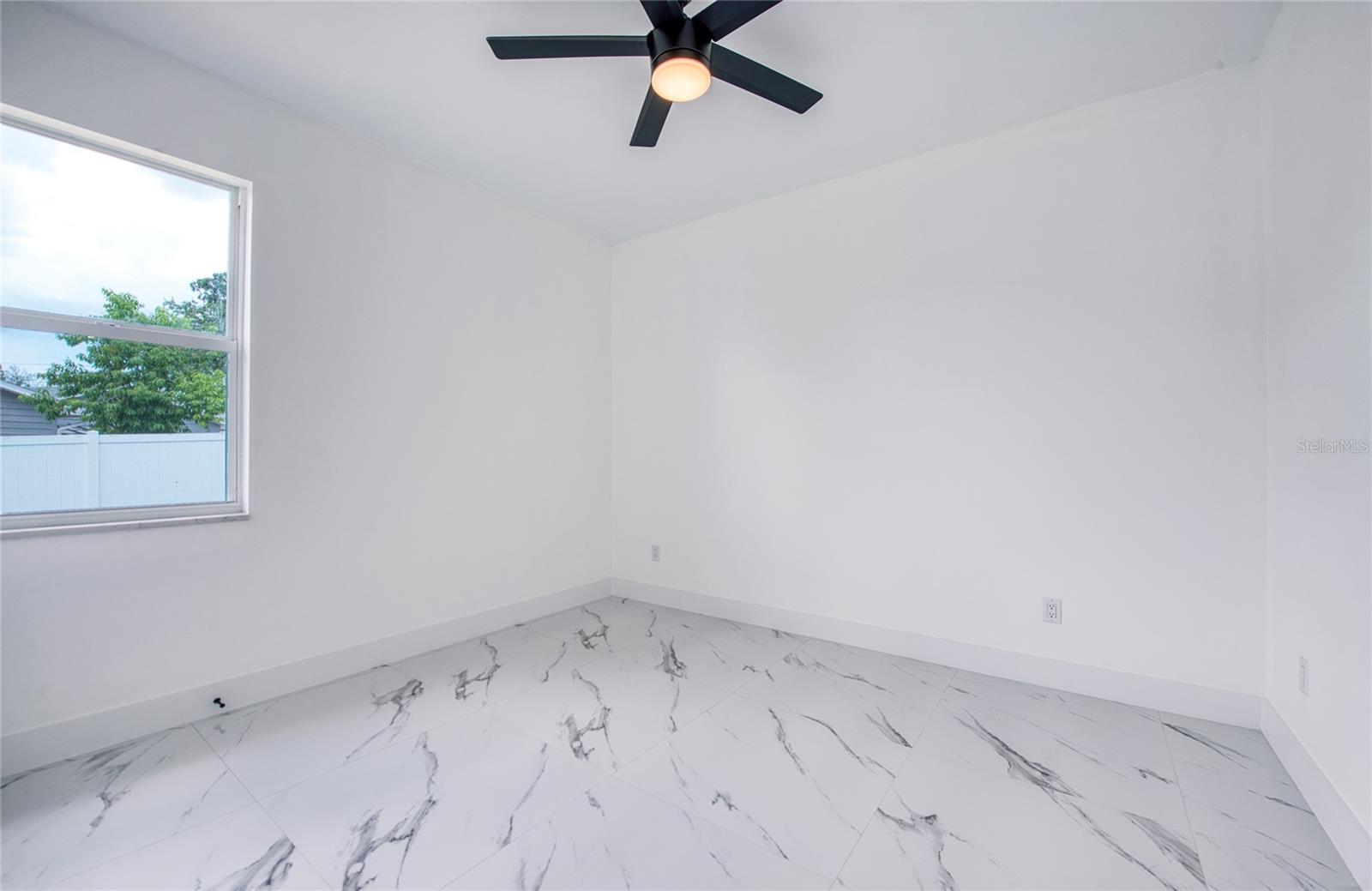 12027 Villa Rd Property Photo 37