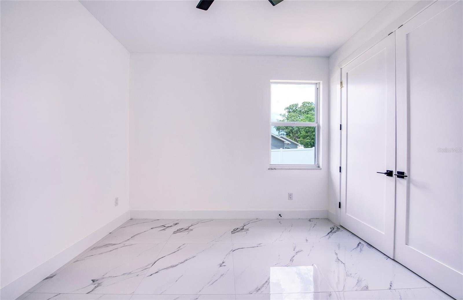 12027 Villa Rd Property Photo 40