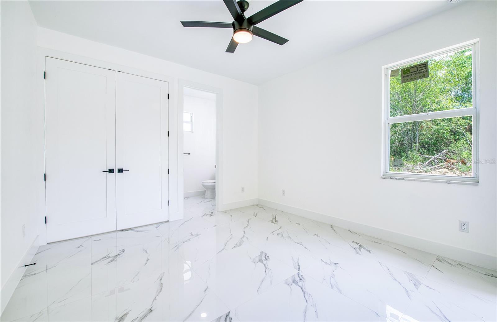 12027 Villa Rd Property Photo 43