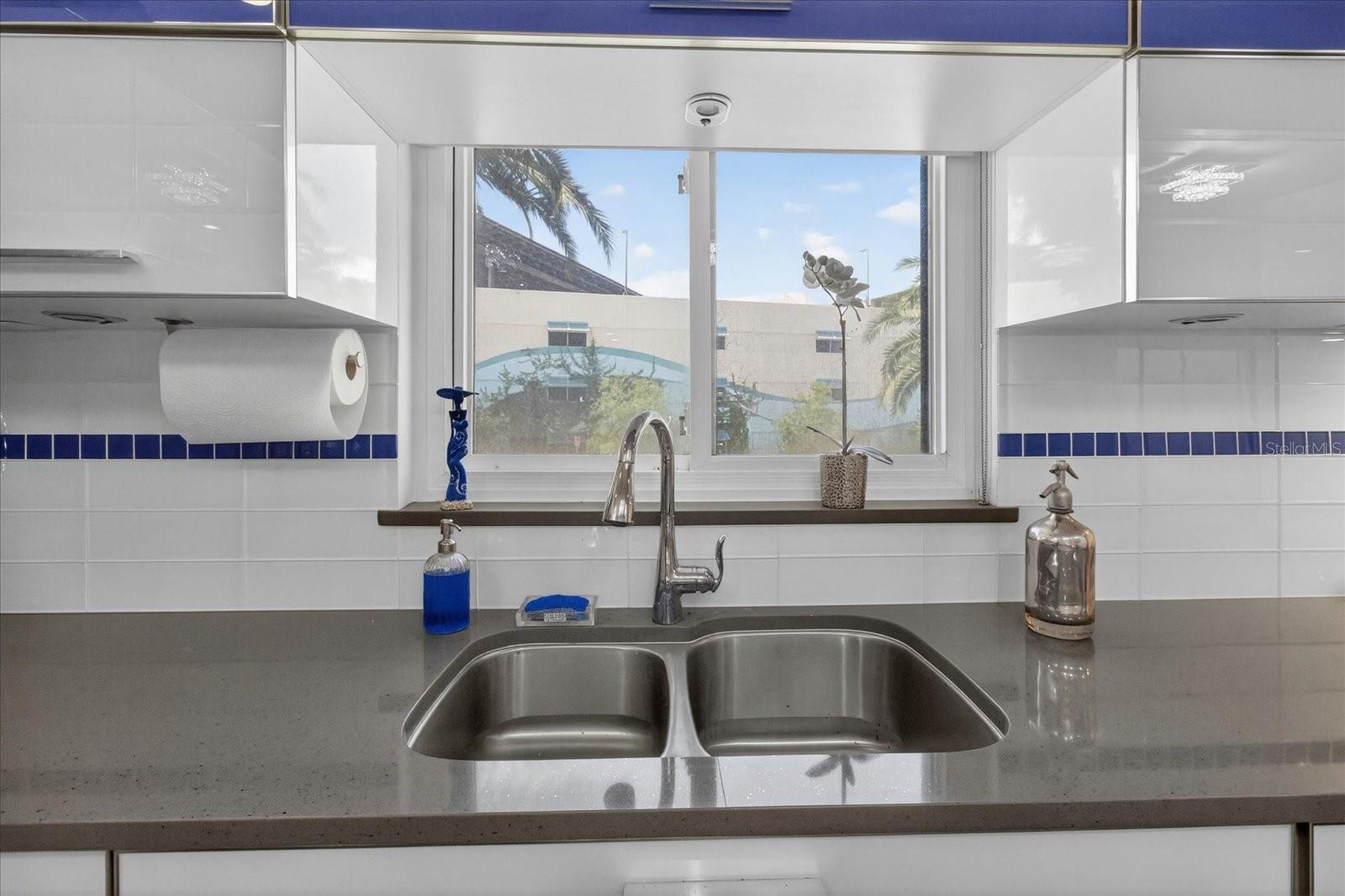 240 Windward Psge #1004 Property Photo 27