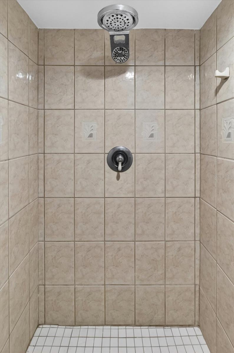 240 Windward Psge #1004 Property Photo 46