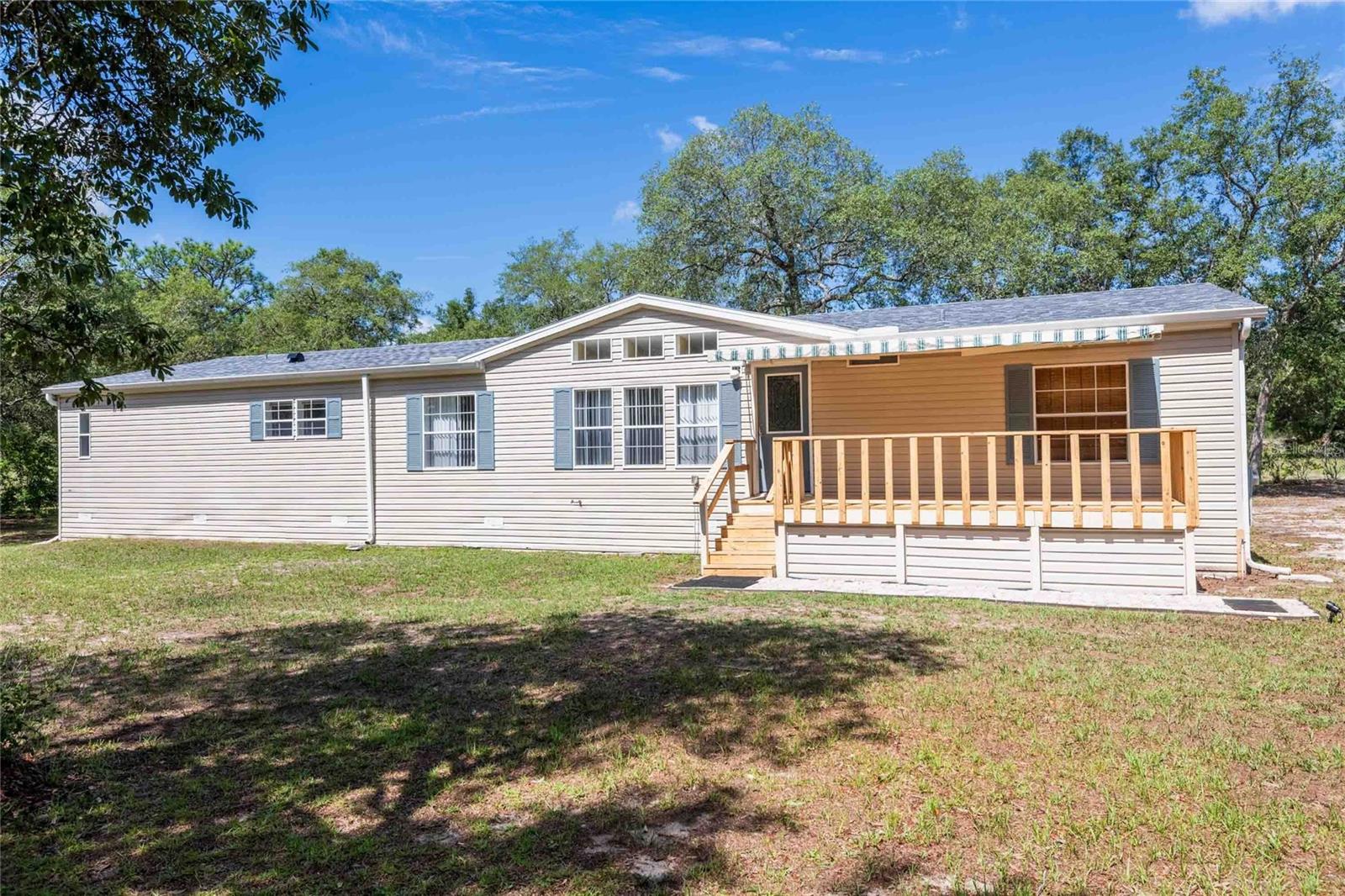 14221 Hurricane Dr Property Photo 1
