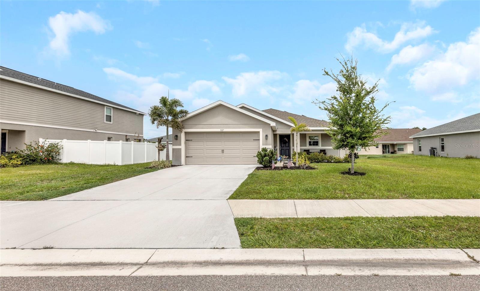 3127 58th Way E Property Photo 5