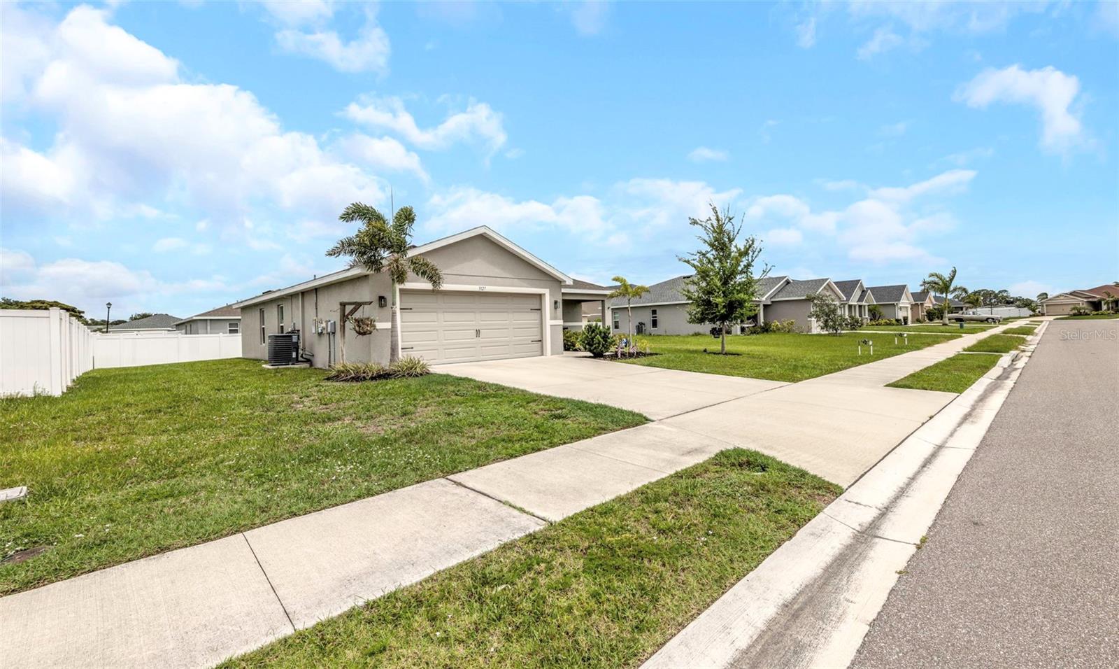3127 58th Way E Property Photo 6