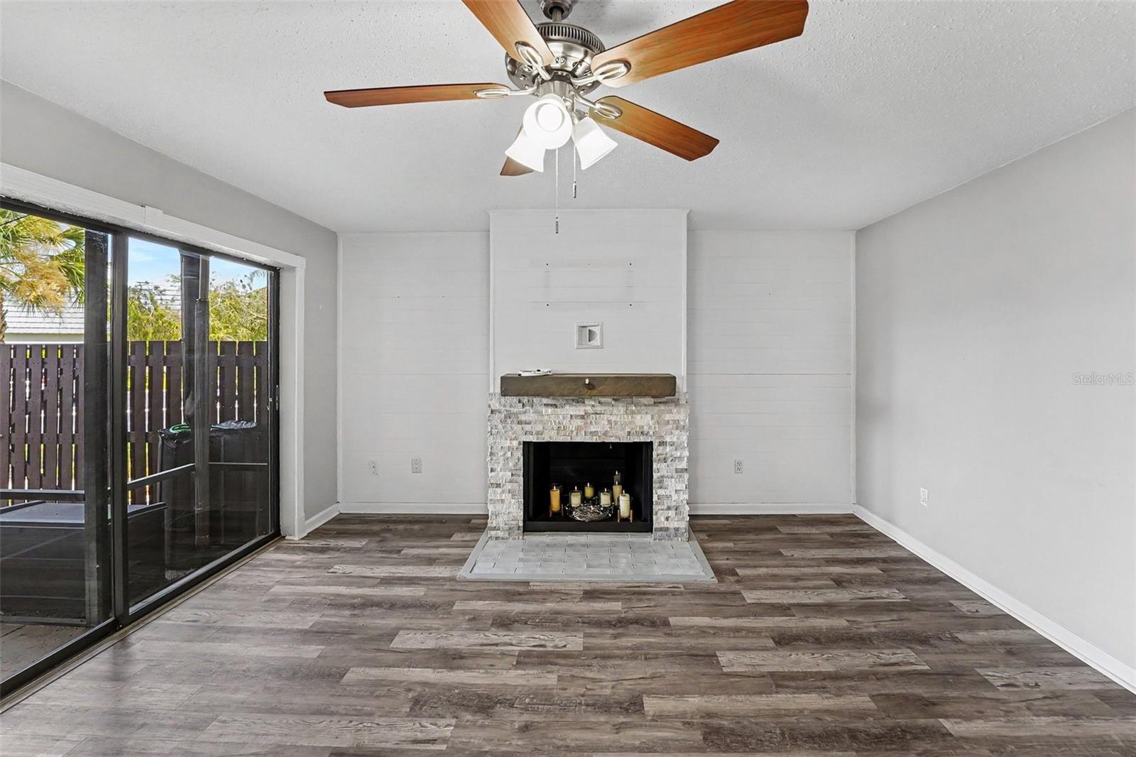 14521 Catalina Cir Property Photo 8
