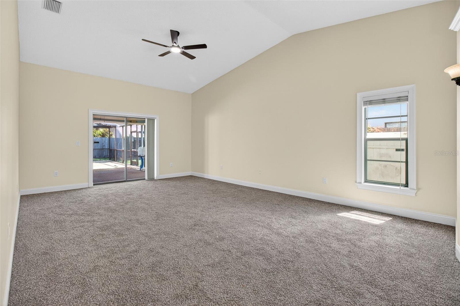 2135 Vance Ave Property Photo 12