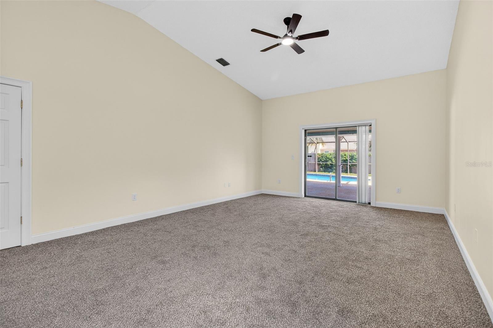2135 Vance Ave Property Photo 13
