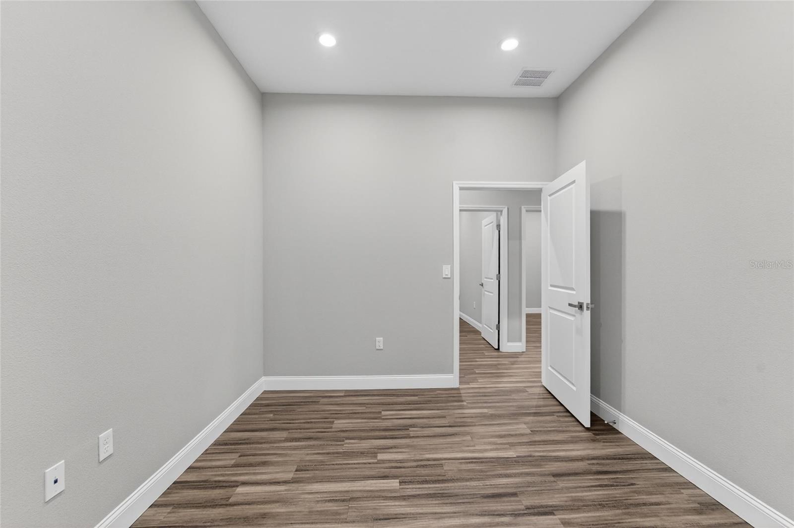 730 Cactus Ridge Cir #a Property Photo 32