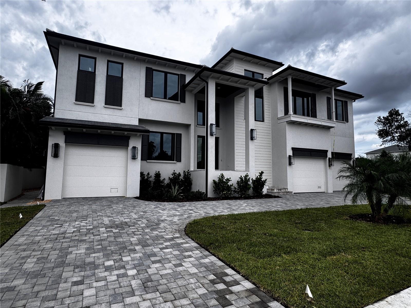 626 DANUBE AVE Property Photo 1