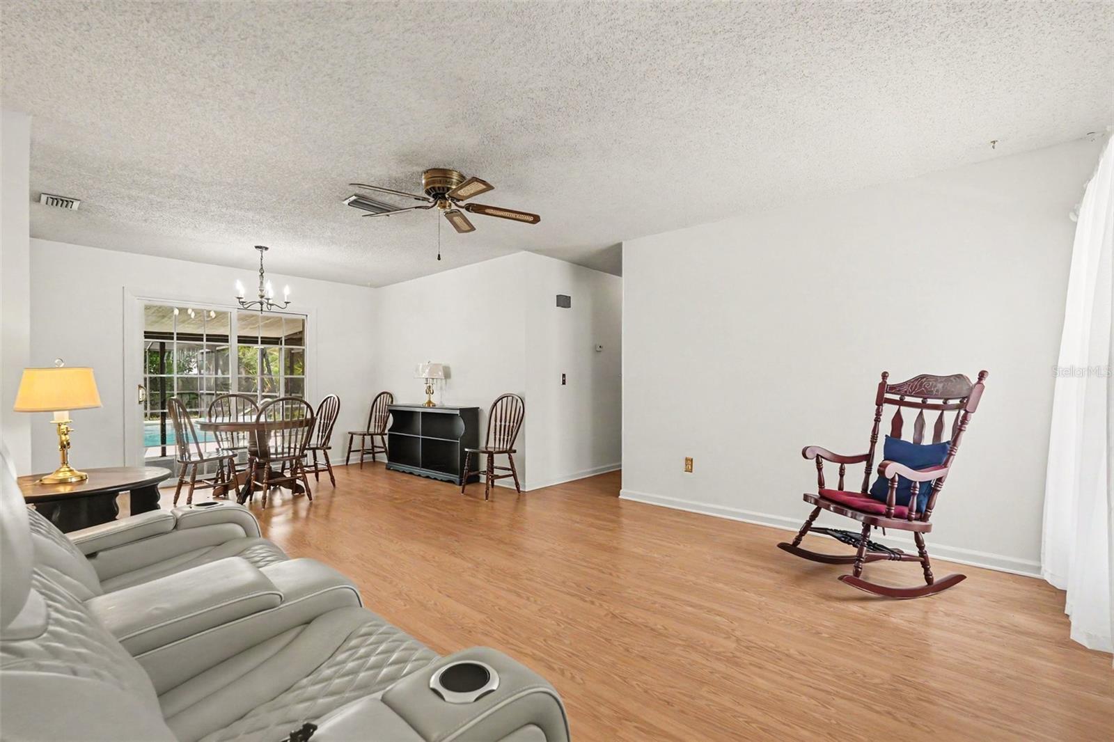 2022 Lance Ct Property Photo 7