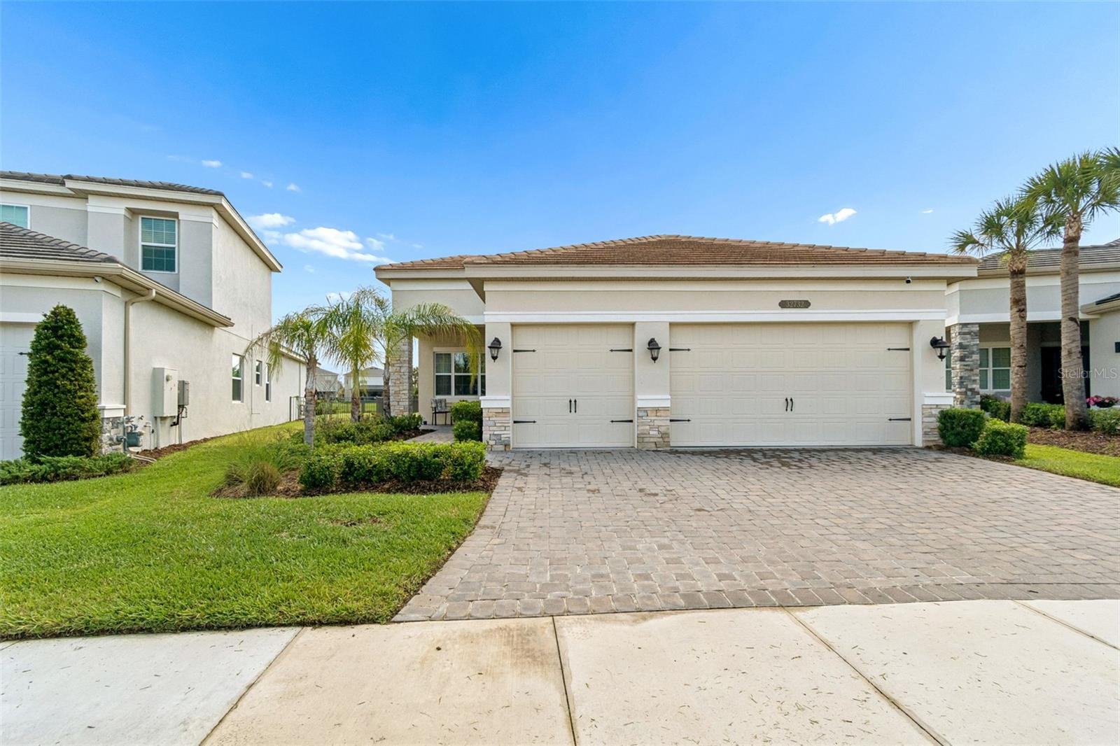 32732 Tree Of Life Ave Property Photo 2