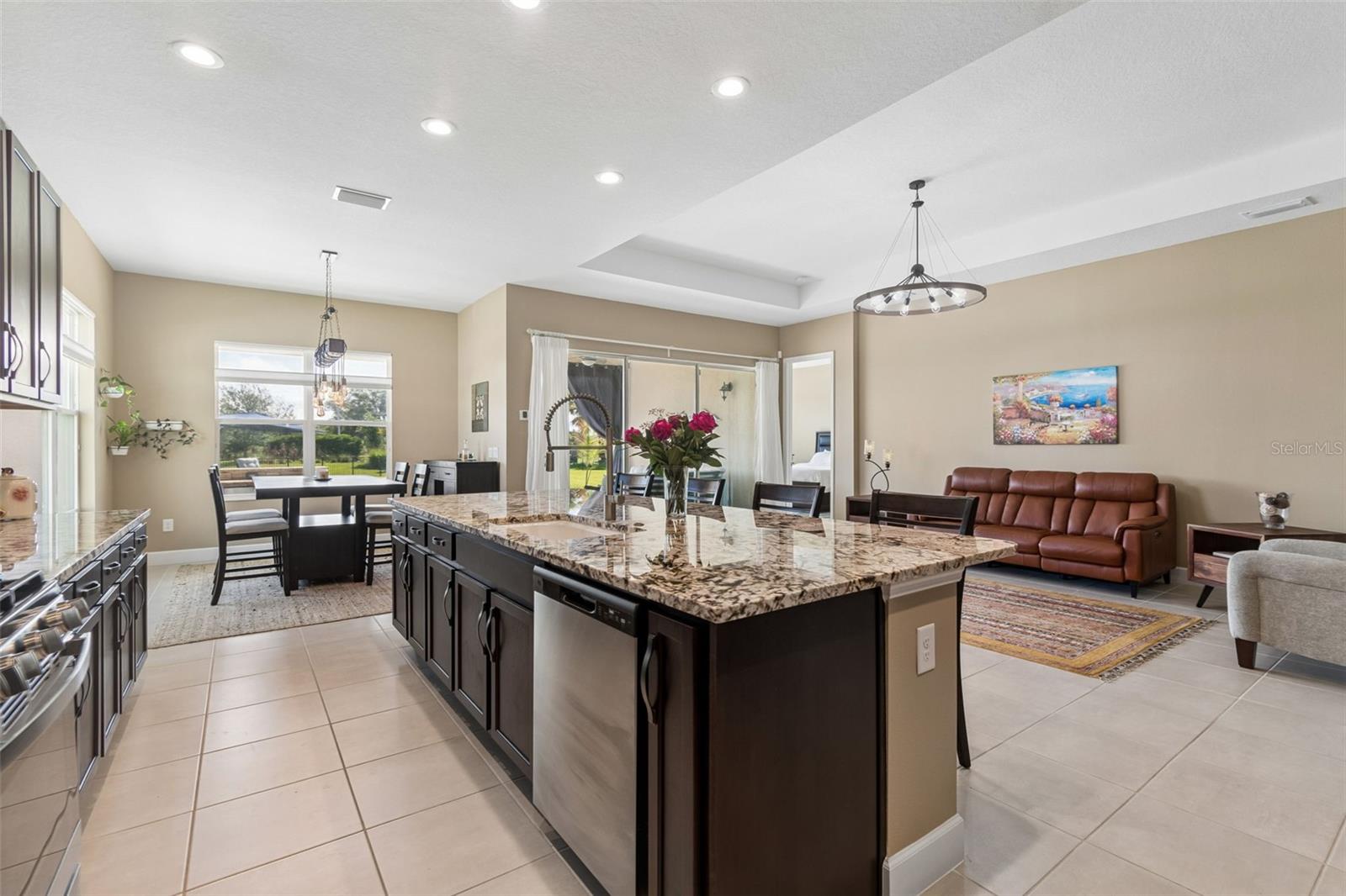 32732 Tree Of Life Ave Property Photo 13