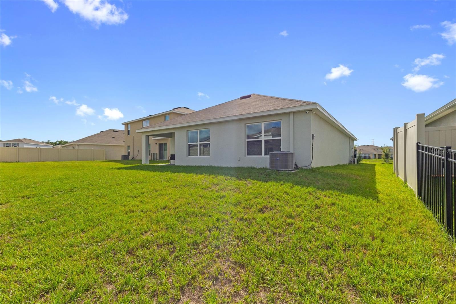 37207 Sharks Eye Ln Property Photo 37