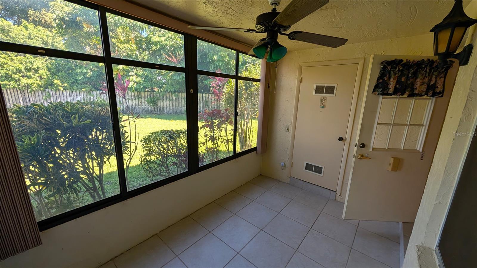 328 Pine Ridge Cir #c1 Property Photo 7