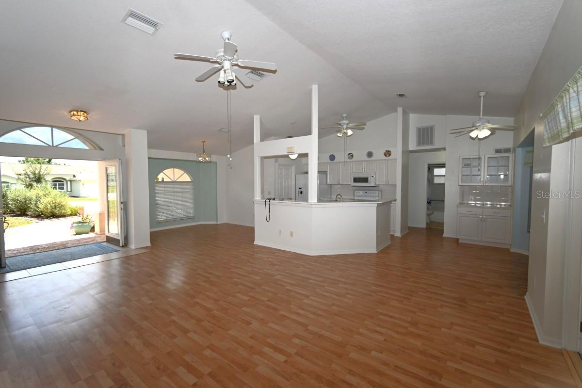 12125 Knotty Pine Loop Property Photo 6