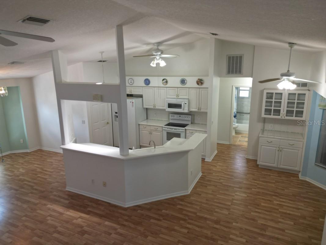 12125 Knotty Pine Loop Property Photo 9