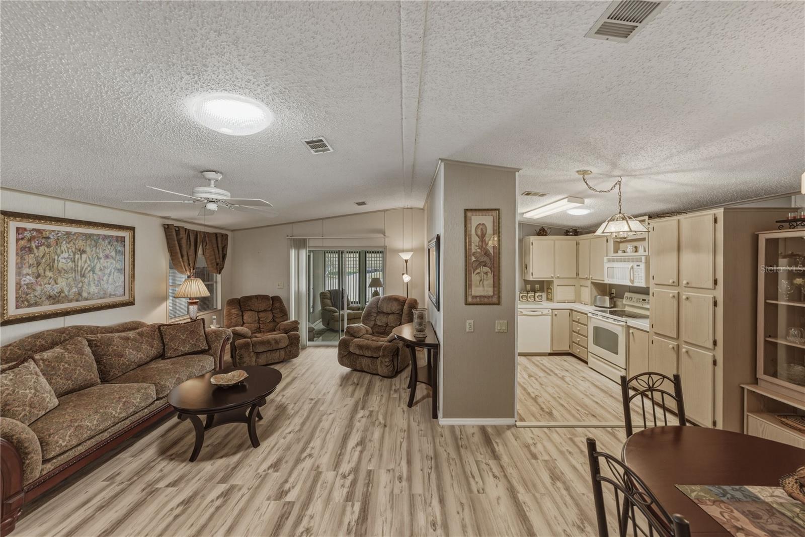35921 Tanda Cir Property Photo 7