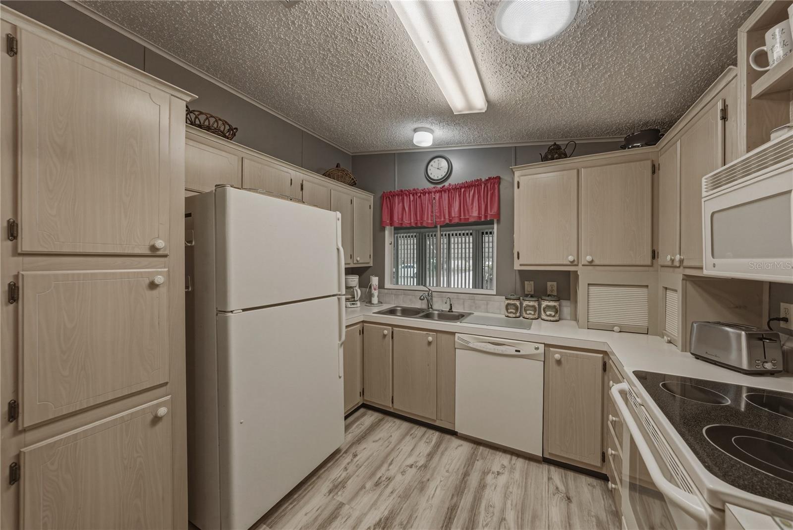 35921 Tanda Cir Property Photo 12