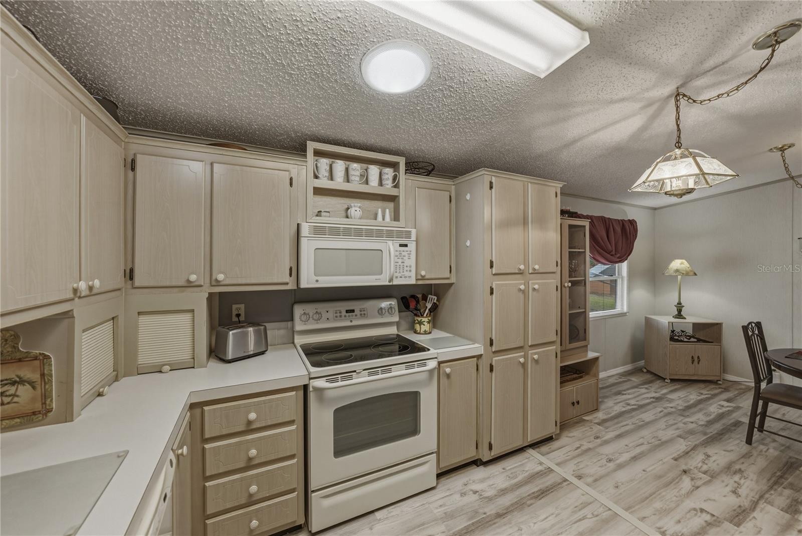 35921 Tanda Cir Property Photo 13