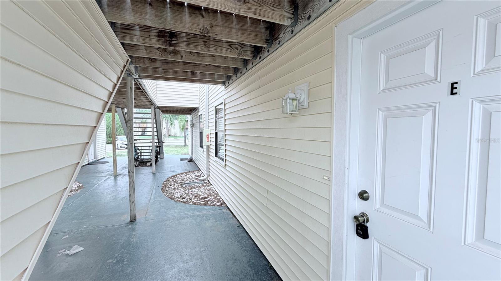 131 SABAL CT #E Property Photo 1