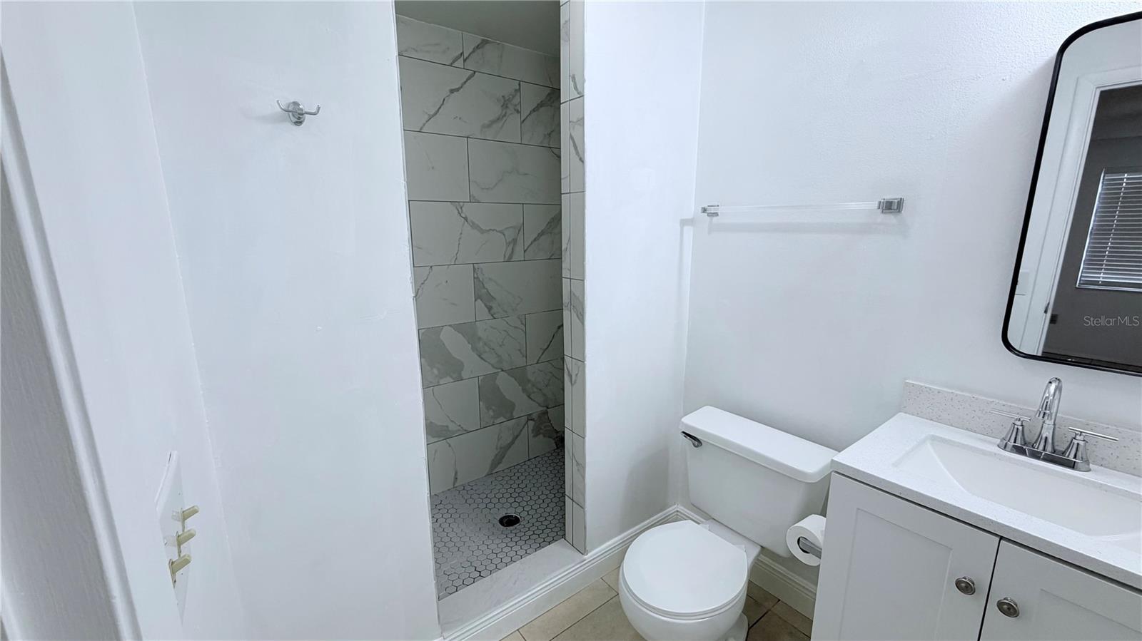 131 Sabal Ct #e Property Photo 8