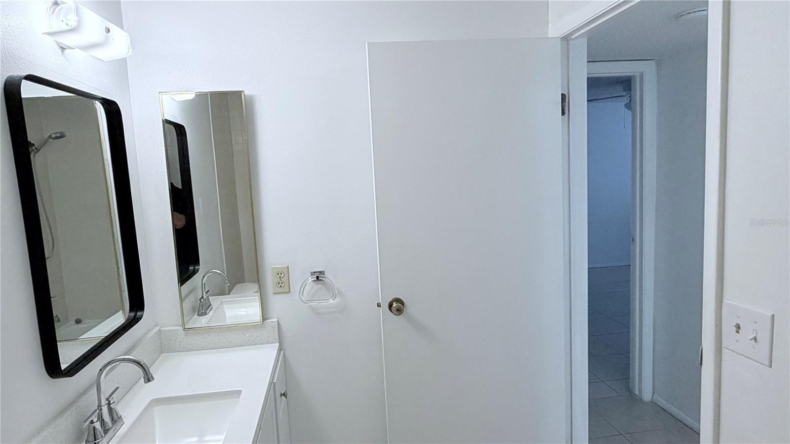 131 Sabal Ct #e Property Photo 10