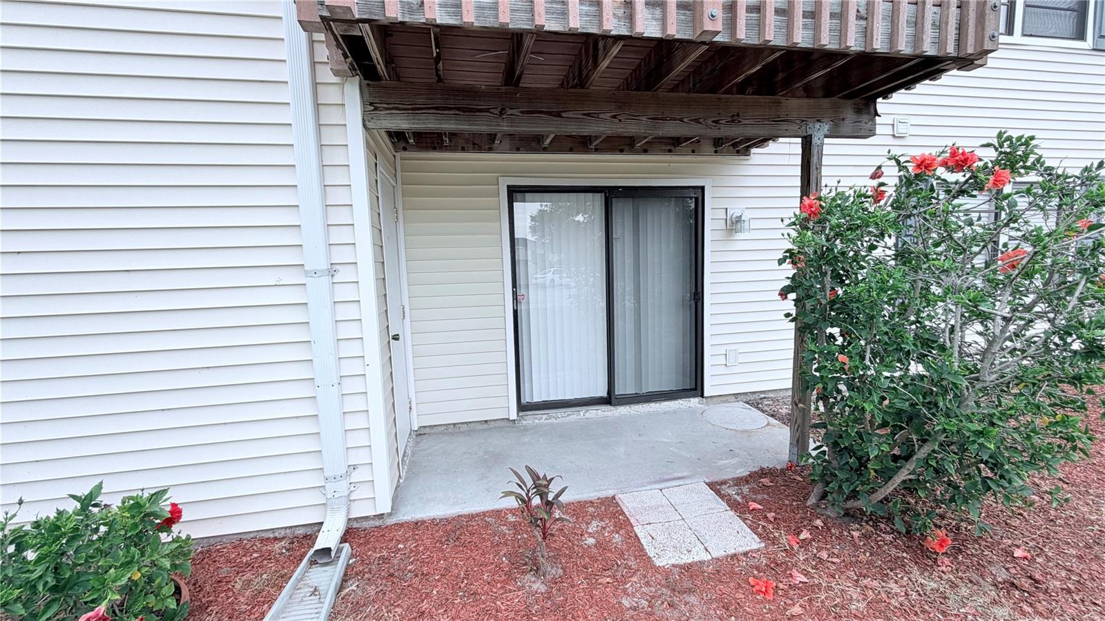 131 Sabal Ct #e Property Photo 17